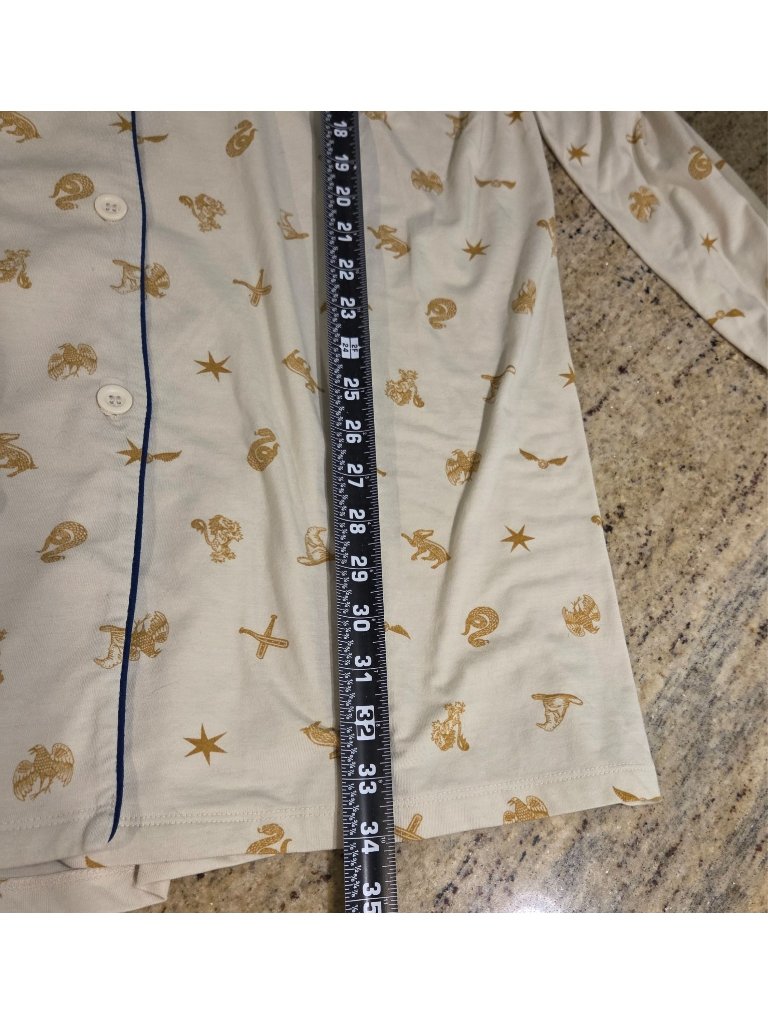 Wizarding World Of Harry Potter Women's Xl Button-Up Collared Pajama Top Crest — image 4 of 8